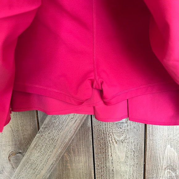 Nike Women's Bright Pink pickleball or tennis Skort - Picture 3 of 6